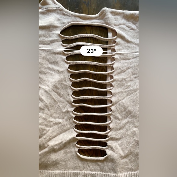 Express Sweater - Picture 4 of 6